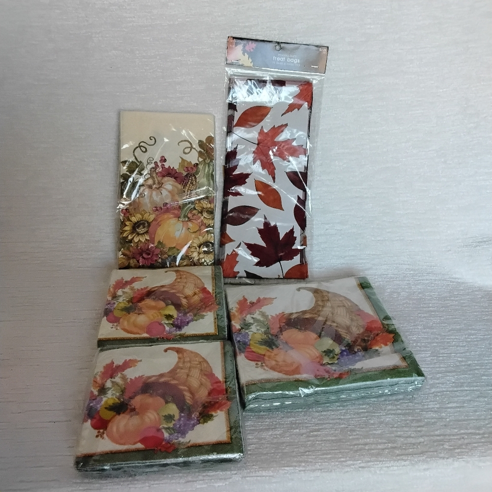 Autumn Harvest and Leaf Party Print Napkin And Treat Bags Bundle